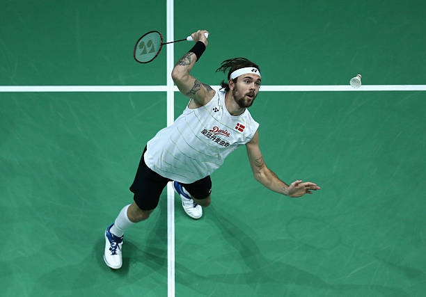 标准羽毛球双打场地宽度详解:规则与测量方法