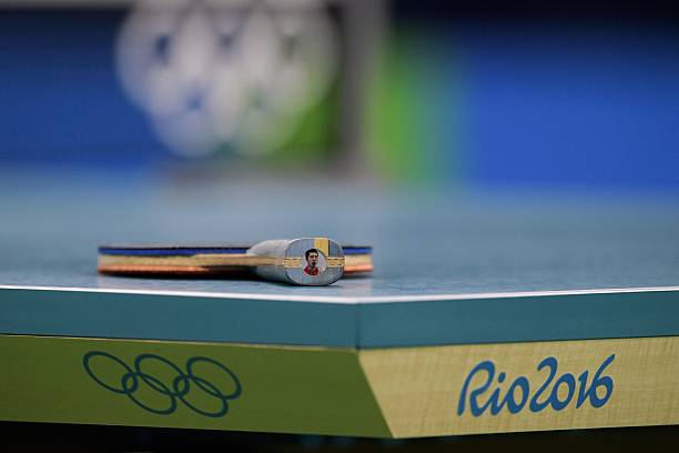 红双喜六星/七星球拍选购攻略：价格、性能与性价比分析