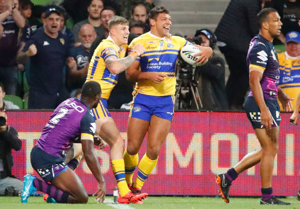 夏日游泳季：关于乙肝传染的五大误区